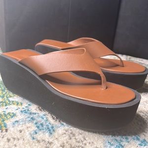 Frame sandals